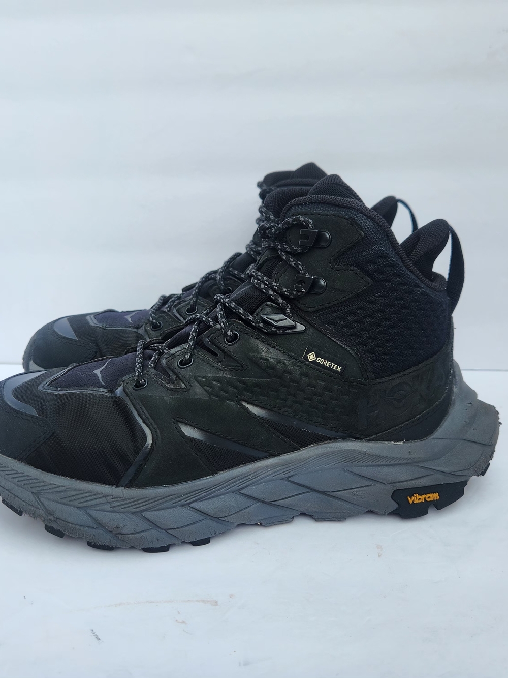Hoka Women's Black Gore-Tex Trail Mid Hiking Shoes